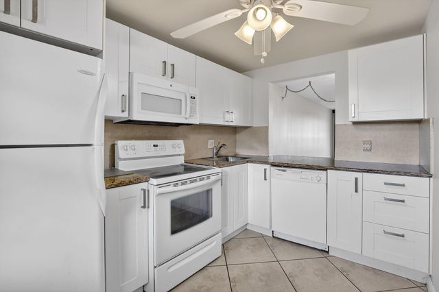 2571 Aragon Blvd 214, Sunrise, FL 33322