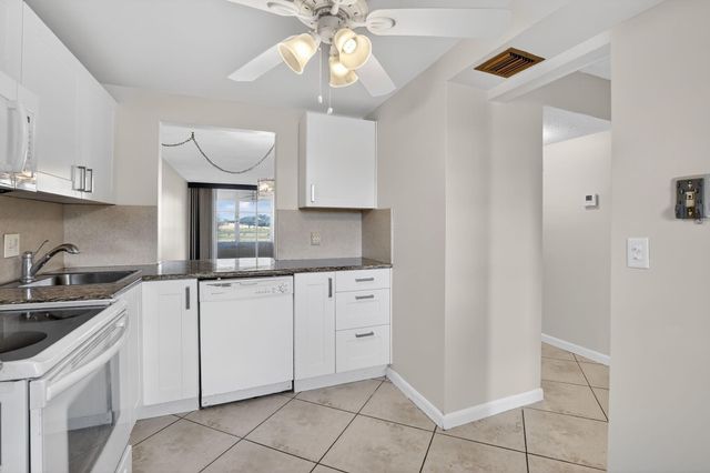 2571 Aragon Blvd 214, Sunrise, FL 33322