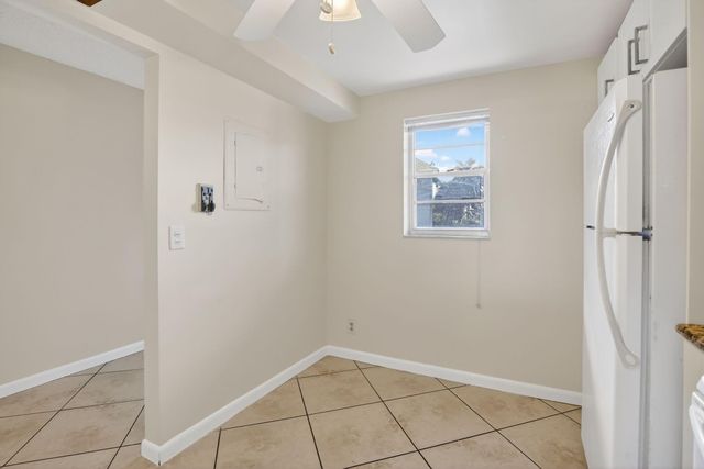 2571 Aragon Blvd 214, Sunrise, FL 33322