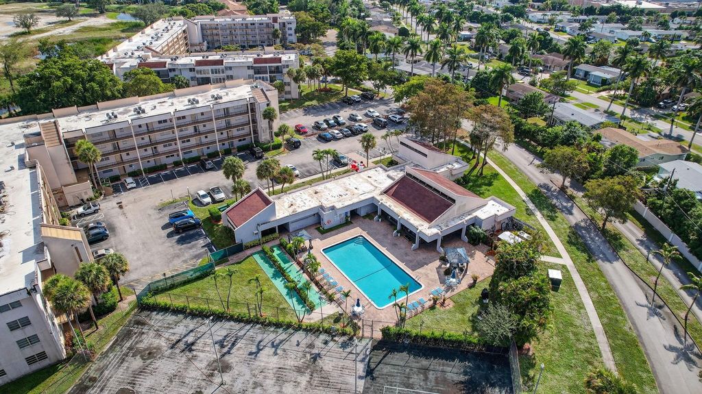 2571 Aragon Blvd 214, Sunrise, FL 33322