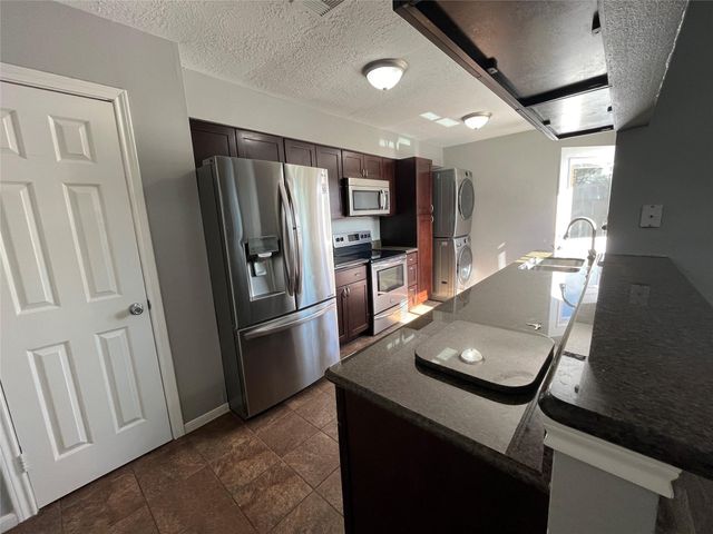 6448 Alisa Lane 601, Houston, TX 77084