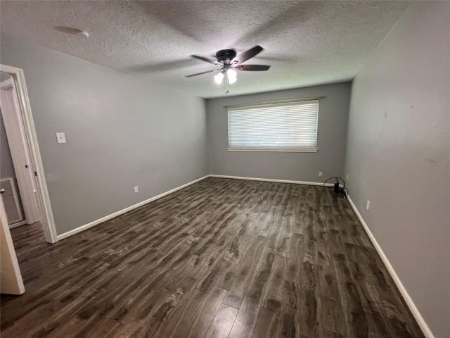 6448 Alisa Lane 601, Houston, TX 77084