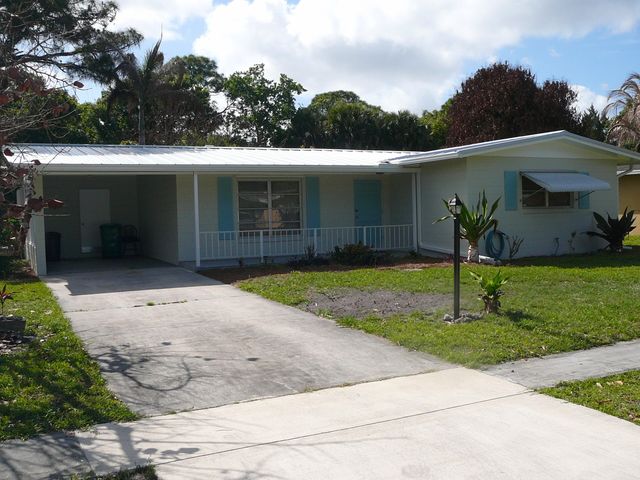 2921 Sherwood Lane, Fort Pierce, FL 34982