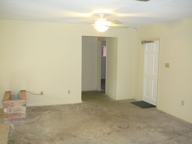 2921 Sherwood Lane, Fort Pierce, FL 34982