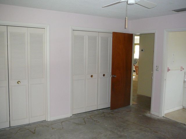 2921 Sherwood Lane, Fort Pierce, FL 34982