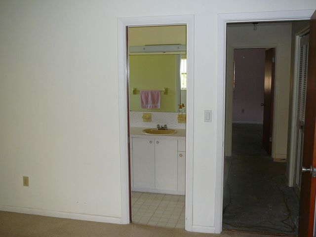 2921 Sherwood Lane, Fort Pierce, FL 34982