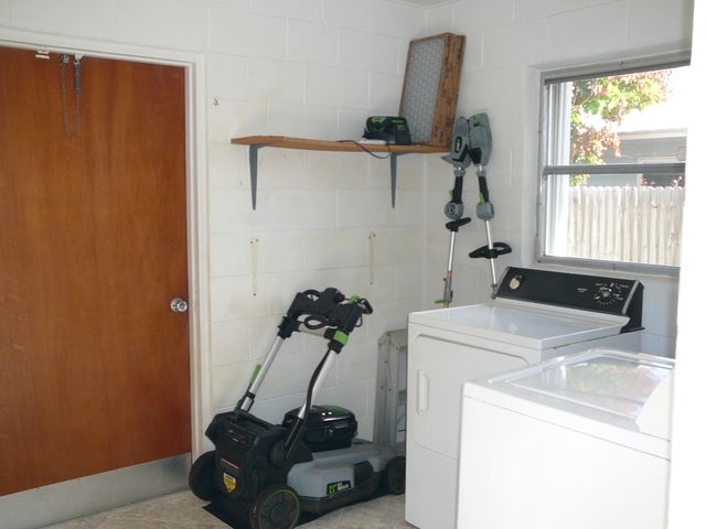 2921 Sherwood Lane, Fort Pierce, FL 34982