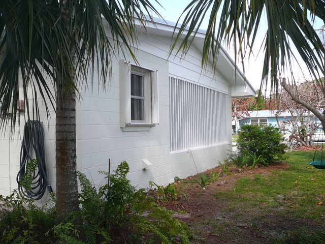 2921 Sherwood Lane, Fort Pierce, FL 34982