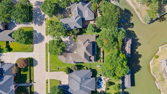 1825 Spinnaker Lane, Azle, TX 76020
