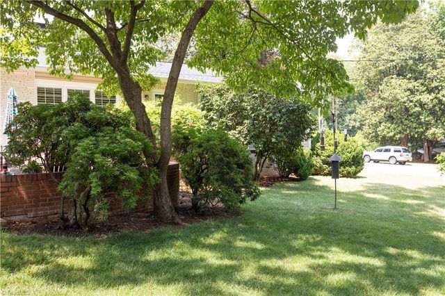 612 Hilltop Drive, Lexington, NC 27292