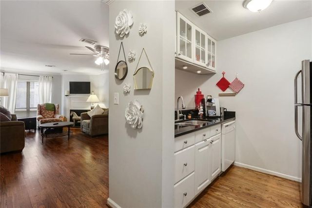 209 14th NE Street 117, Atlanta, GA 30309