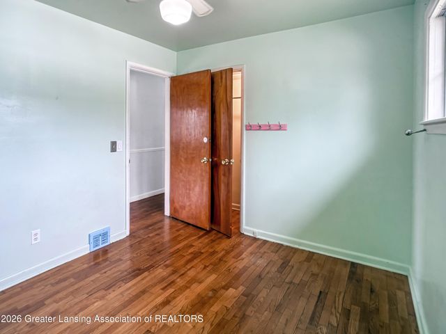 2801 Chatham Road, Lansing, MI 48910