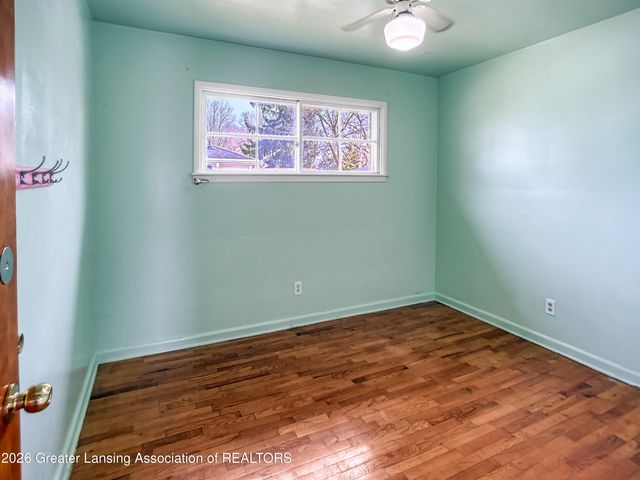 2801 Chatham Road, Lansing, MI 48910