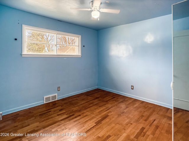 2801 Chatham Road, Lansing, MI 48910