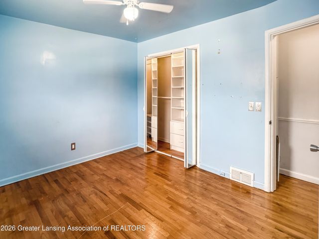 2801 Chatham Road, Lansing, MI 48910