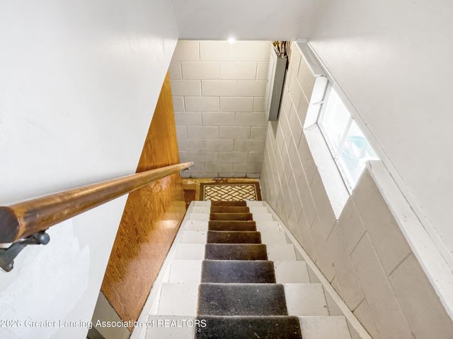 2801 Chatham Road, Lansing, MI 48910