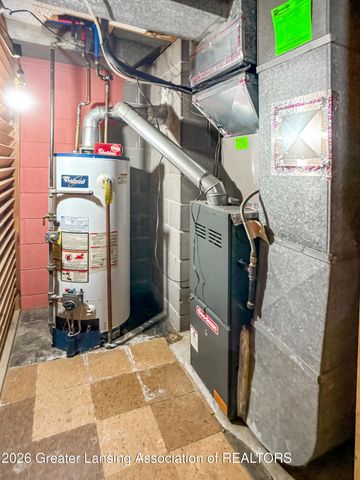 2801 Chatham Road, Lansing, MI 48910