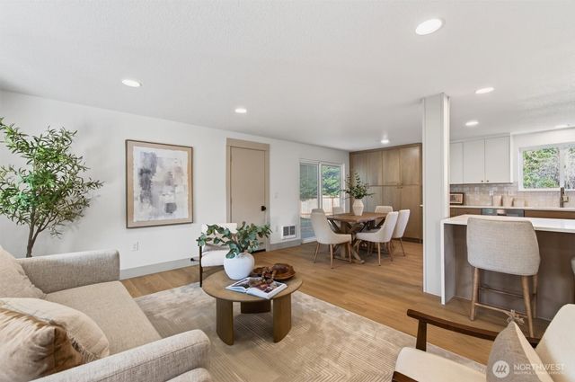 7 Sun Crest Lane, Cathlamet, WA 98612