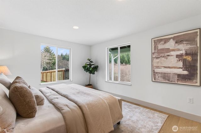 7 Sun Crest Lane, Cathlamet, WA 98612