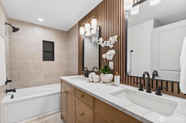 7 Sun Crest Lane, Cathlamet, WA 98612