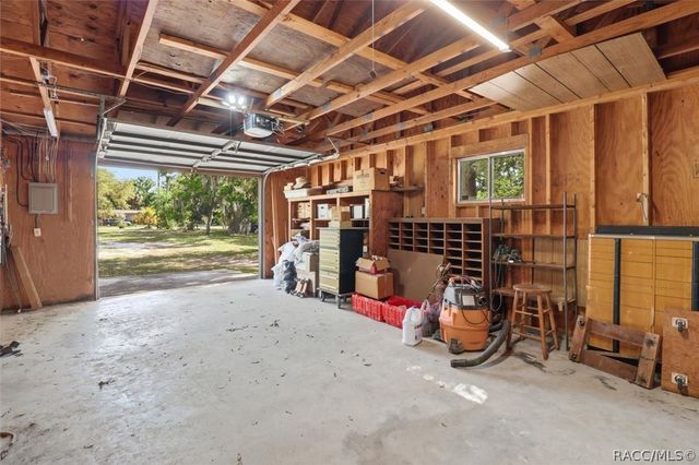 7651 W Chelsea Court, Homosassa, FL 34446