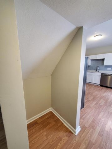 150-152 Hayden Avenue, Columbus, OH 43222
