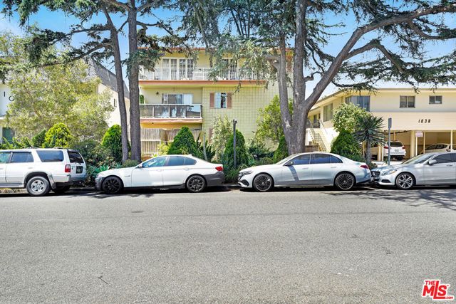 1044 9th Street 3, Santa Monica, CA 90403