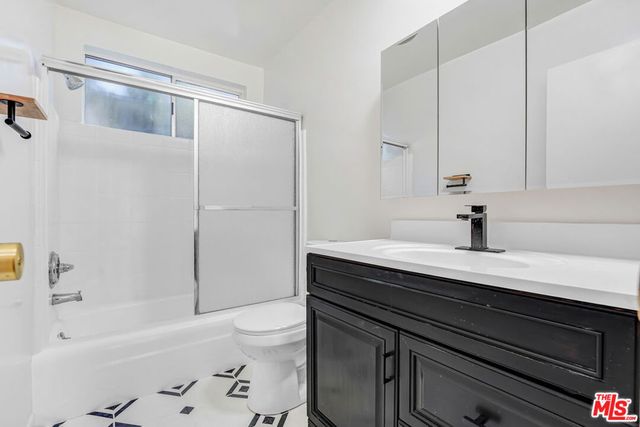 1044 9th Street 3, Santa Monica, CA 90403