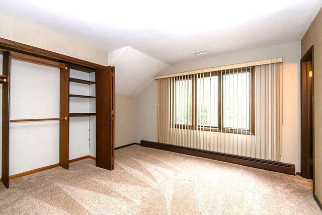 W215N5353 Ada COURT, Menomonee Falls, WI 53051