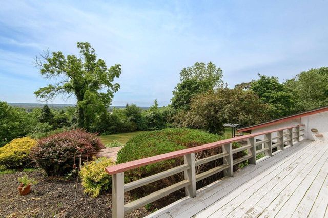 W215N5353 Ada COURT, Menomonee Falls, WI 53051