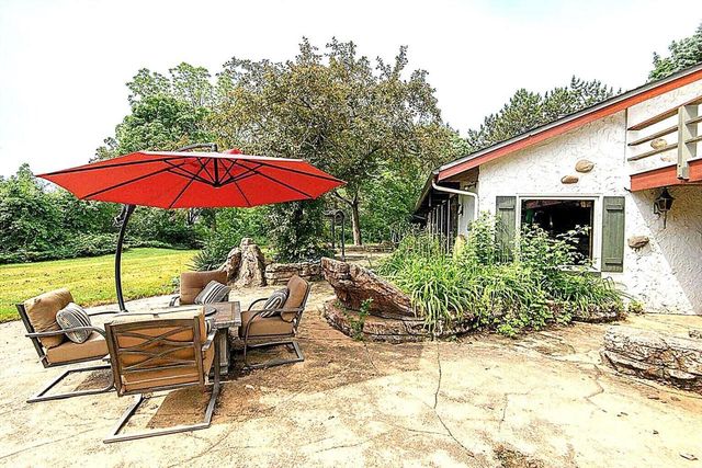 W215N5353 Ada COURT, Menomonee Falls, WI 53051
