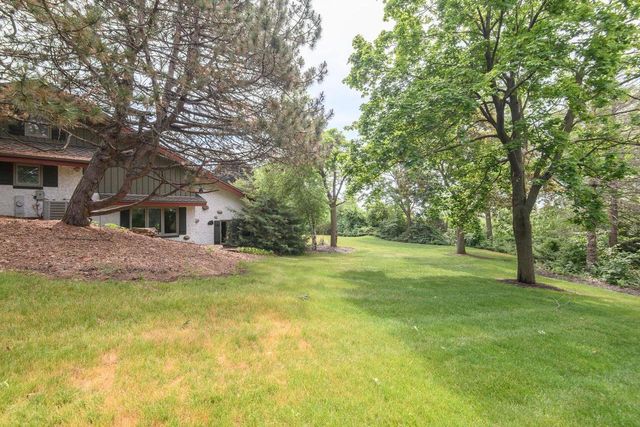 W215N5353 Ada COURT, Menomonee Falls, WI 53051