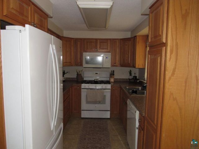 603 22nd Ave E, Superior, WI 54880