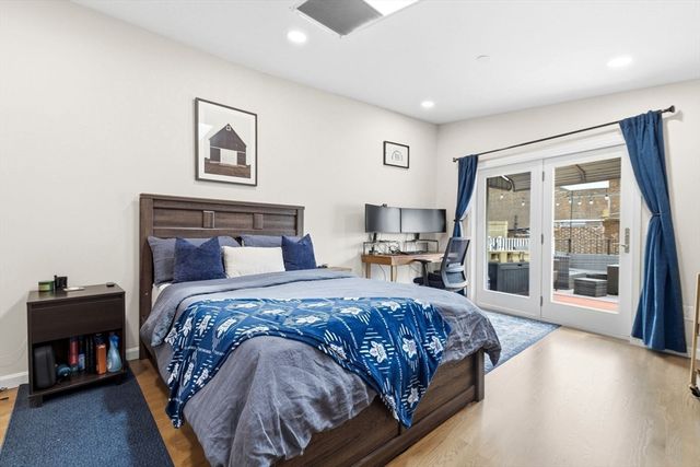 159 Salem 4, Boston, MA 02113