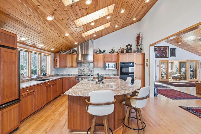 N6241 County Road W, Portage, WI 53901