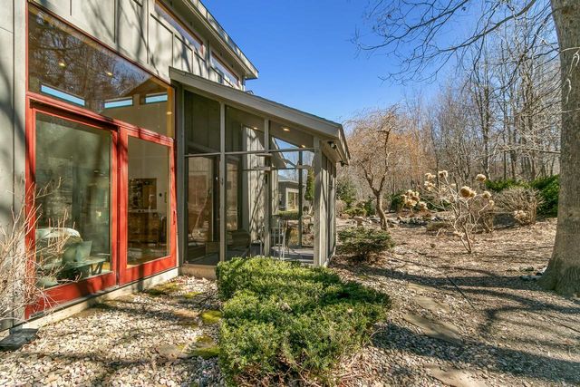 N6241 County Road W, Portage, WI 53901