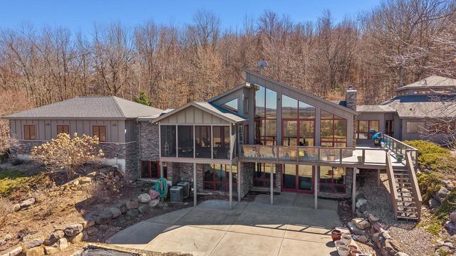 N6241 County Road W, Portage, WI 53901