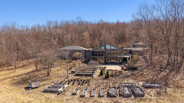 N6241 County Road W, Portage, WI 53901