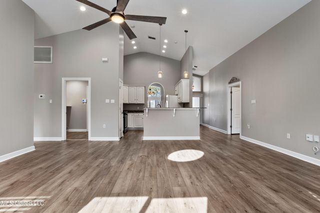 2559 Rue Palafox, Biloxi, MS 39531