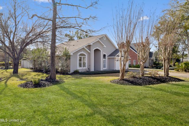 2559 Rue Palafox, Biloxi, MS 39531