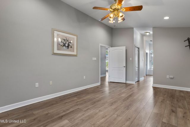 2559 Rue Palafox, Biloxi, MS 39531