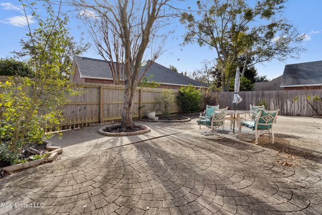 2559 Rue Palafox, Biloxi, MS 39531