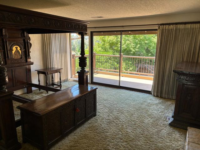 10 Lookout Ct, Sacramento, CA 95831