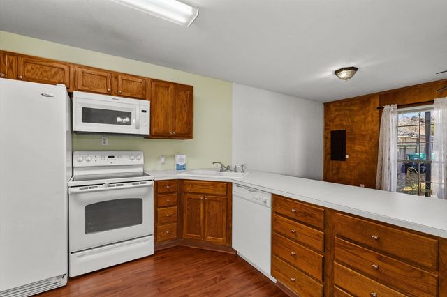 711 B Bluebonnet, Hughes Springs, TX 75656