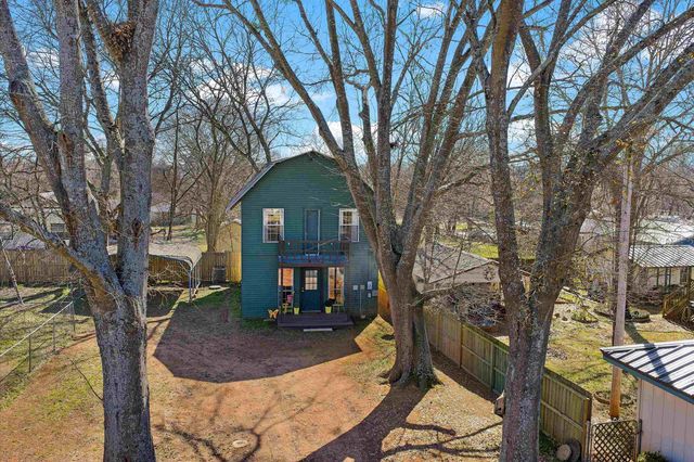 711 B Bluebonnet, Hughes Springs, TX 75656