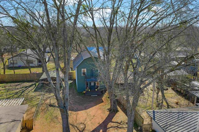 711 B Bluebonnet, Hughes Springs, TX 75656