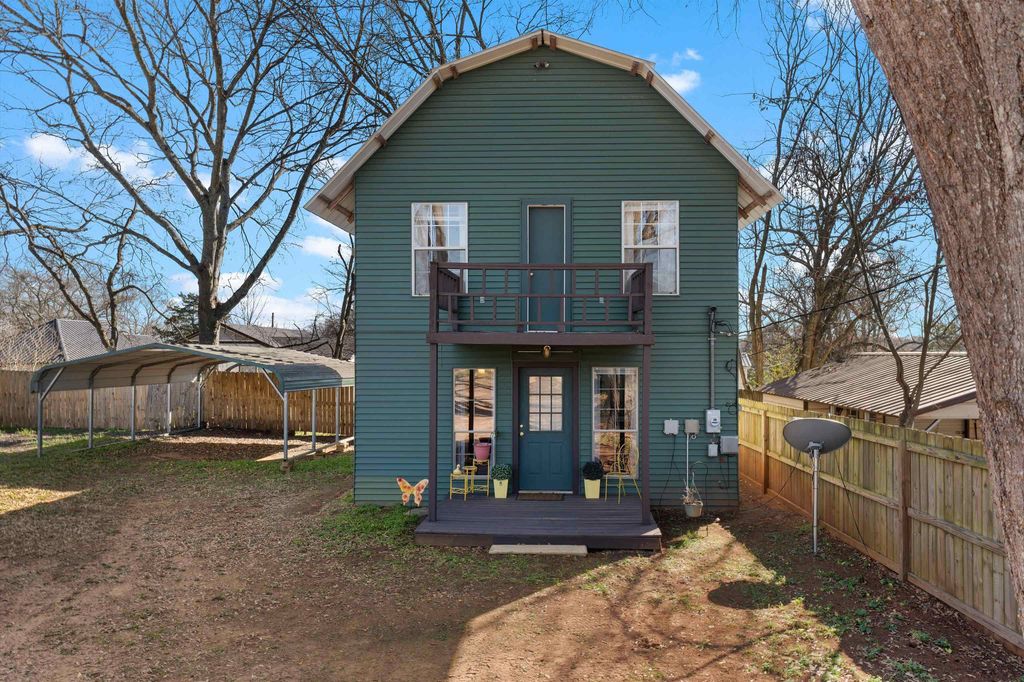 711 B Bluebonnet, Hughes Springs, TX 75656