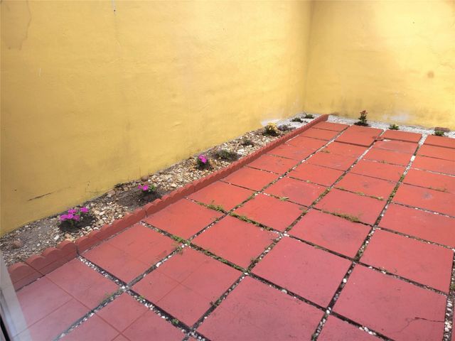 2309 SW 81st Terrace 5, North Lauderdale, FL 33068