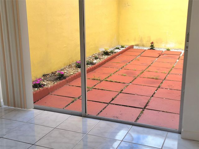 2309 SW 81st Terrace 5, North Lauderdale, FL 33068