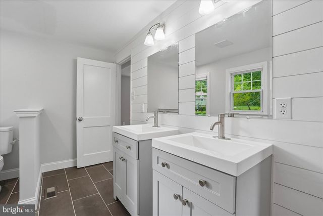 505 GLENDALE RD, Havertown, PA 19083